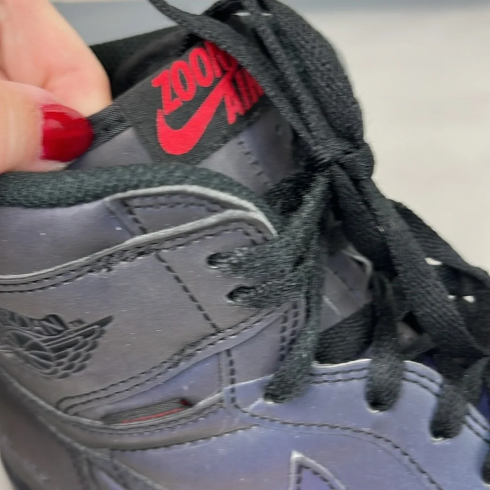 Jordan Nike Air Jordan 1 Retro High Zoom 'Fearless' Iridescent High Top Lace Up - Picture 10 of 11